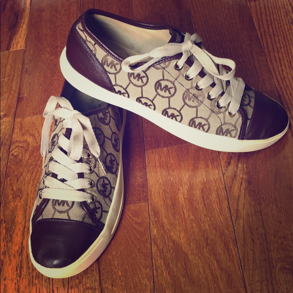 Micheal Kors Sneakers